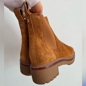 Tory Burch Chelsea Suede boots 9.5